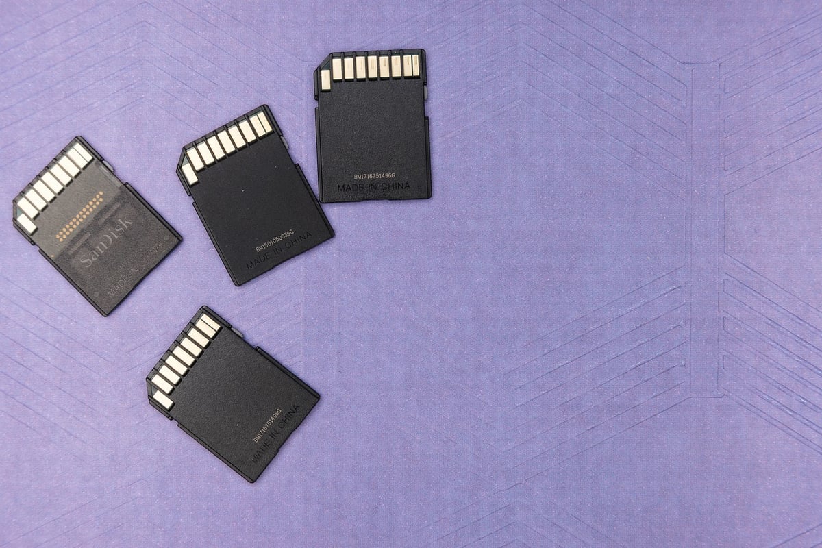 Comment bien choisir entre un SSD NVMe et un disque dur traditionnel ?